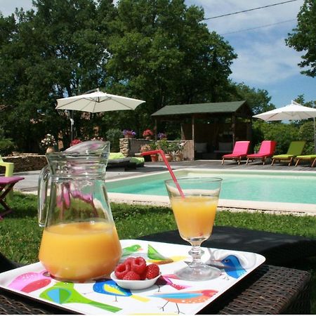 Le Mas Des Pierres Blanches Bed & Breakfast Venasque Exterior photo